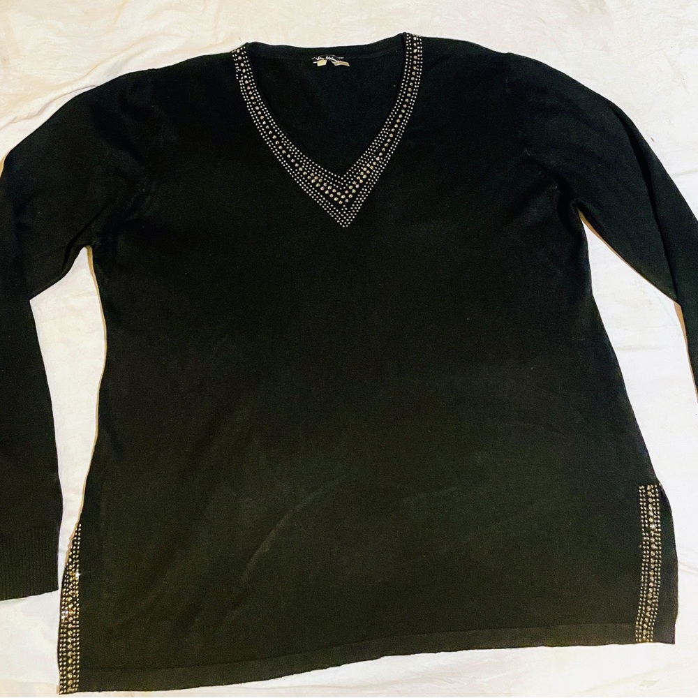 Chic Black Sweater with Silver Accents - Picture 2 of 6